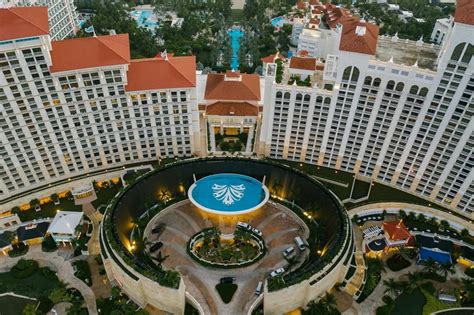 Exploring the World’s 5 Largest Casino Resorts.
